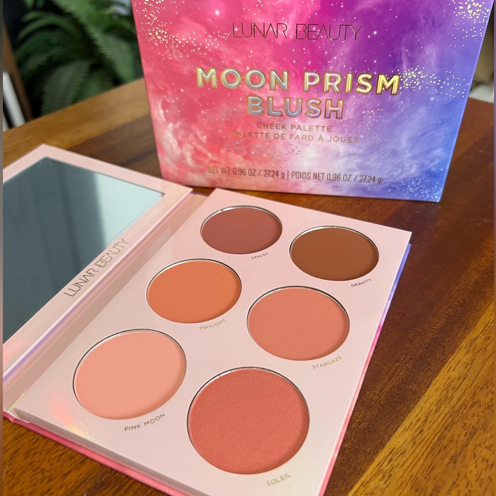 Lunar Beauty Moon Prism Blush Palette